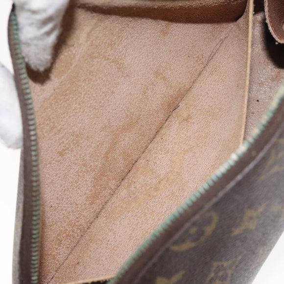 LOUIS VUITTON Monogram Trousse Demi Ronde Cosmetic Pouch M47520 LV Auth 127488