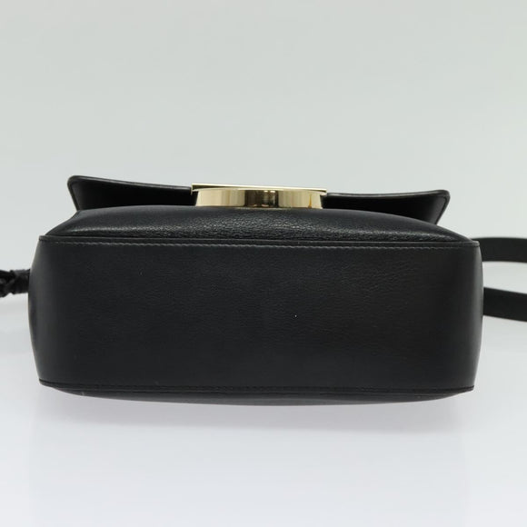 Salvatore Ferragamo Gancini Shoulder Bag Calf leather Black Gold Auth 127686