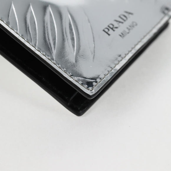 PRADA Wallet Patent leather Silver Auth 127893M