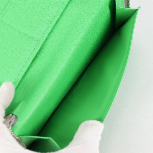 LOUIS VUITTON Monogram LV Portrait Zippy Wallet Vertical M82590 LV Auth 127987M