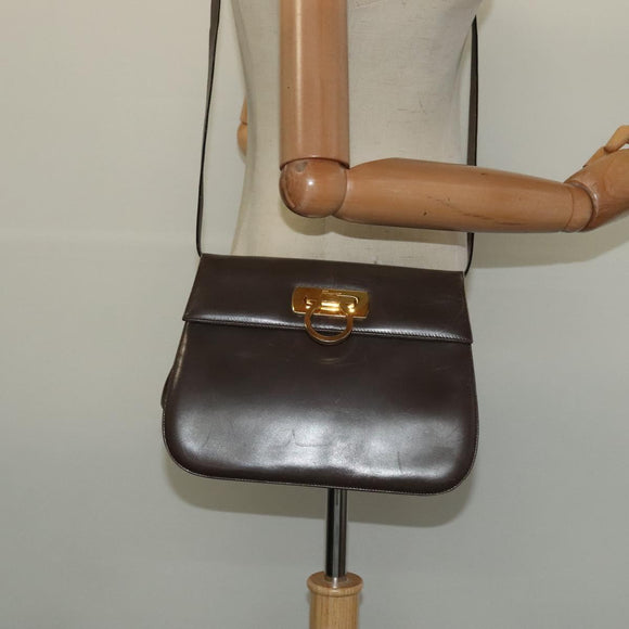 Salvatore Ferragamo Gancini Shoulder Bag Leather Brown Gold Auth 128109