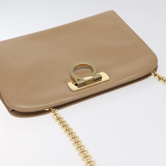 Salvatore Ferragamo Chain Gancini Shoulder Bag Leather Beige Gold Auth 128139