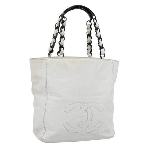 CHANEL Chain Tote Bag Lamb Skin White CC Auth 128237