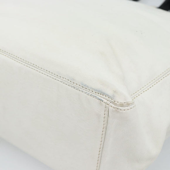 CHANEL Chain Tote Bag Lamb Skin White CC Auth 128237