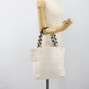 CHANEL Chain Tote Bag Lamb Skin White CC Auth 128237-25