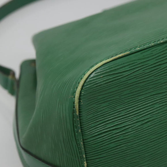 LOUIS VUITTON Epi Petit Noe Shoulder Bag Green M44104 LV Auth 128394