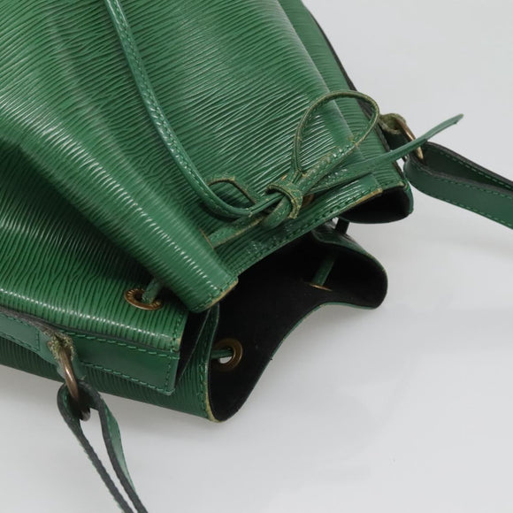 LOUIS VUITTON Epi Petit Noe Shoulder Bag Green M44104 LV Auth 128394