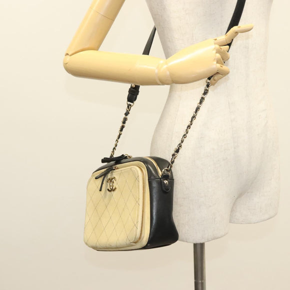 CHANEL Matelasse Chain Shoulder Bag Suede Ivory Gold CC Auth 128451