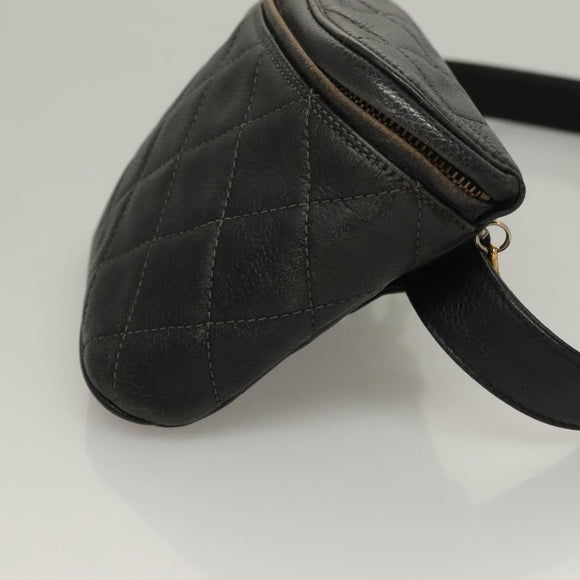 CHANEL Matelasse Waist bag Caviar Skin Black Gold CC Auth 128488