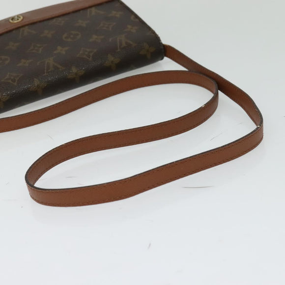 LOUIS VUITTON Monogram Bordeaux 27 Shoulder Bag M51797 LV Auth 129829