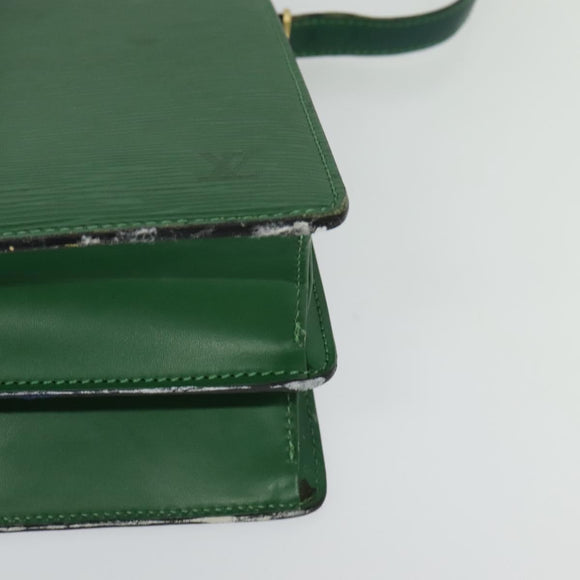 LOUIS VUITTON Epi Capuchin Shoulder Bag Green M52344 LV Auth 129902