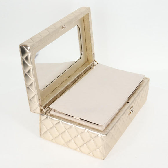 CHANEL Matelasse Jewelry Case Jewelry Box Lamb Skin Gold CC Auth 129974SM