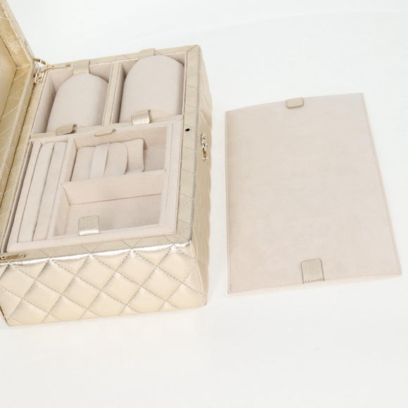CHANEL Matelasse Jewelry Case Jewelry Box Lamb Skin Gold CC Auth 129974SM
