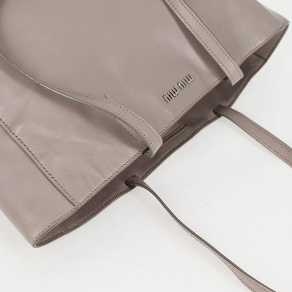 Miu Miu Tragetasche Leder Silber Hellgrau Auth 130156V