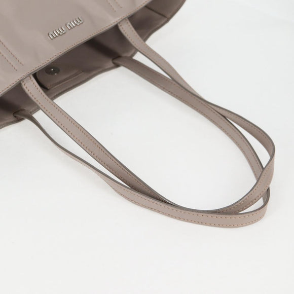 Miu Miu Tragetasche Leder Silber Hellgrau Auth 130156V