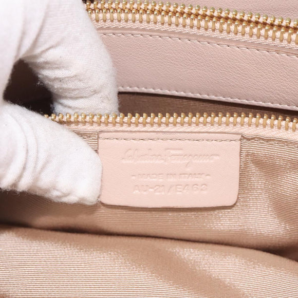 Salvatore Ferragamo Chain Gancini Shoulder Bag Leather Beige Gold Auth 130371