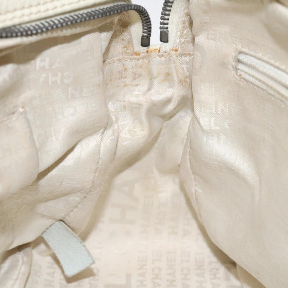 CHANEL Choco Bar Shoulder Bag Caviar Skin White Silver CC Auth 130495