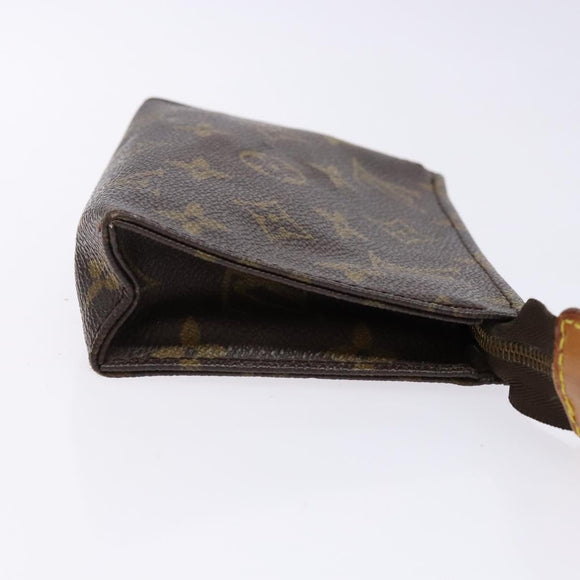 LOUIS VUITTON Monogram Poche Toilette 15 Pouch M47546 LV Auth 130707
