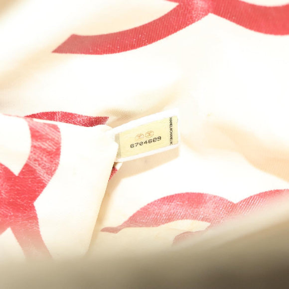 CHANEL Matelasse Chain Shoulder Bag Straw White CC Auth 131080