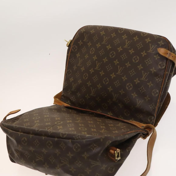 LOUIS VUITTON Monogram Saumur 30 Shoulder Bag M42256 LV Auth 131254