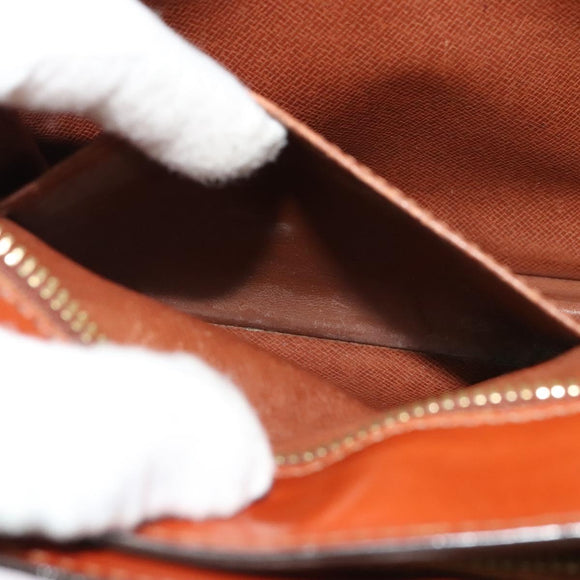 LOUIS VUITTON Epi Angian Clutch Bag Brown M52113 LV Auth 131458