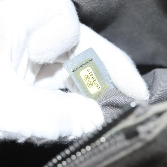 CHANEL Matelasse Boy Chanel Hand Bag Patent leather Beige CC Auth 131470