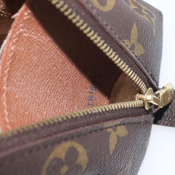 LOUIS VUITTON Monogram Trousse Demi Ronde Cosmetic Pouch M47520 LV Auth 131491