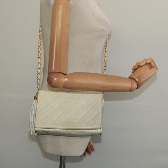 CHANEL Matelasse Chain Shoulder Bag Lamb Skin White Gold CC Auth 131655