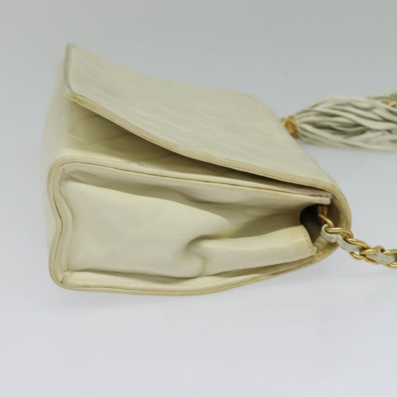 CHANEL Matelasse Chain Shoulder Bag Lamb Skin White Gold CC Auth 131655