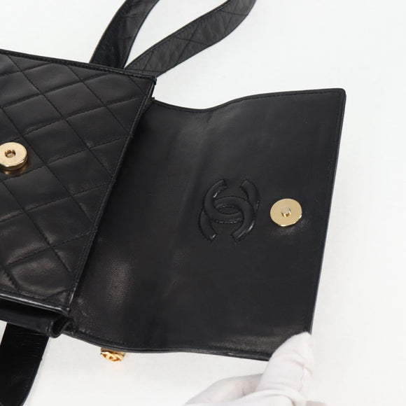 CHANEL Matelasse Shoulder Bag Lamb Skin Black Gold CC Auth 132061V