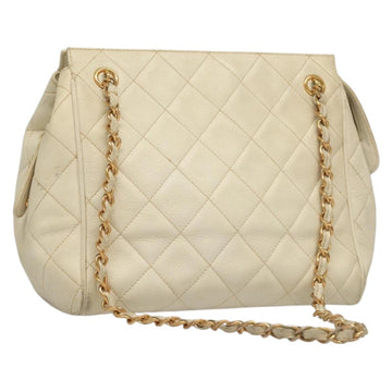 CHANEL Matelasse Chain Shoulder Bag Caviar Skin White Gold CC Auth 132097