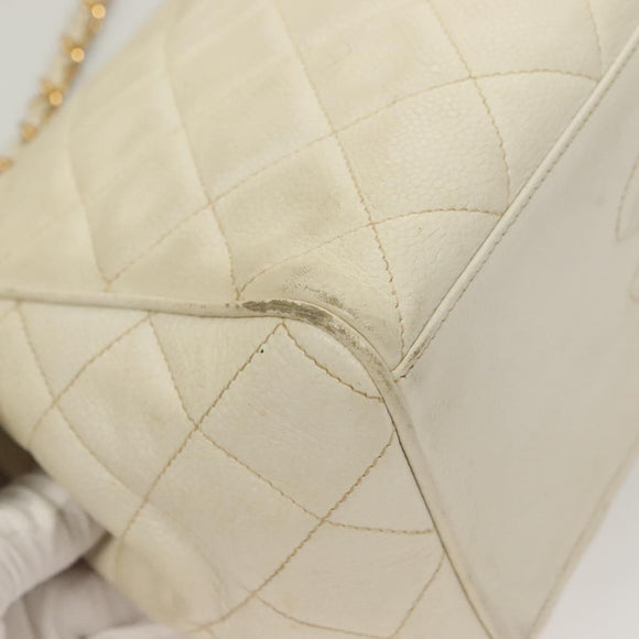 CHANEL Matelasse Chain Shoulder Bag Caviar Skin White Gold CC Auth 132097