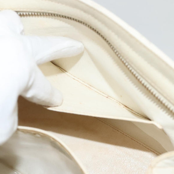 CHANEL Matelasse Chain Shoulder Bag Caviar Skin White Gold CC Auth 132097