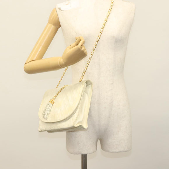 CHANEL Matelasse Chain Shoulder Bag Lamb Skin White Gold CC Auth 132172