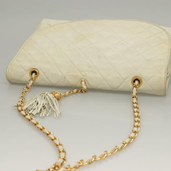 CHANEL Matelasse Chain Shoulder Bag Lamb Skin White Gold CC Auth 132172