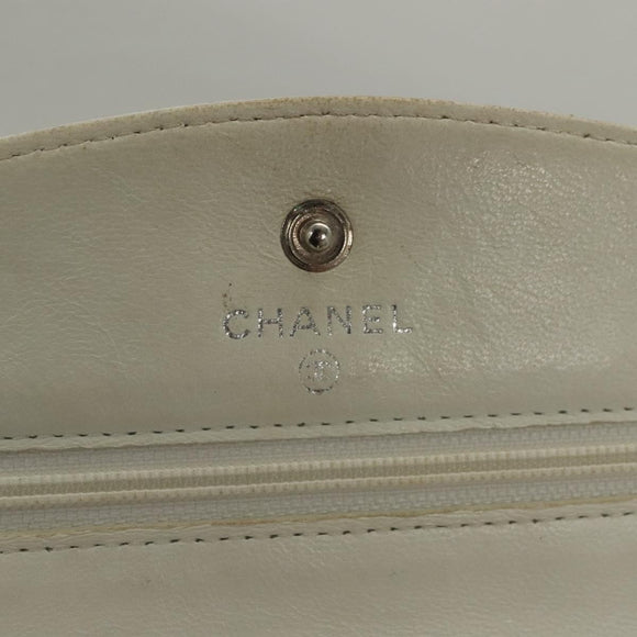 CHANEL COCO Mark Chain Wallet Caviar Skin White CC Auth 132293