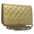 CHANEL Matelasse Chain Shoulder Bag Leather Gold CC Auth 132419-1