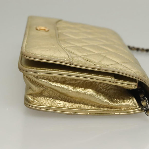 CHANEL Matelasse Chain Shoulder Bag Leather Gold CC Auth 132419