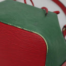 LOUIS VUITTON Epi Petit Noe Schultertasche Bicolor Grün Rot M44147 Auth 132580-9