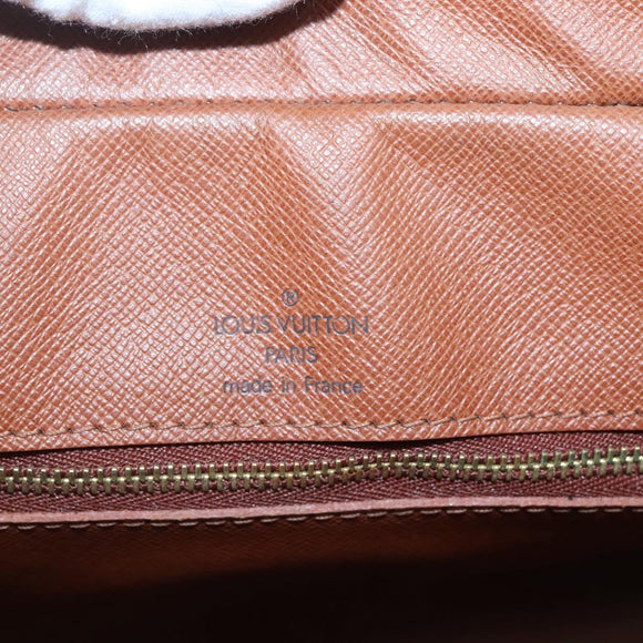 LOUIS VUITTON Epi Porte Documents Voyage Bag Zipangu Gold M54478 LV Auth 132581