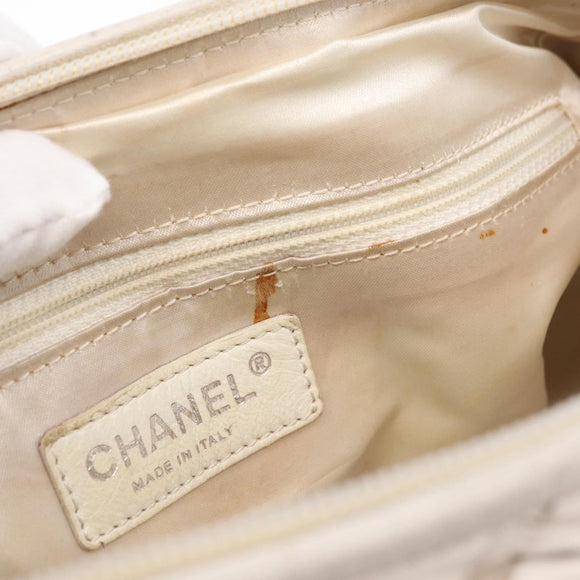 CHANEL Chain Hand Bag Leather White Silver CC Auth 132723