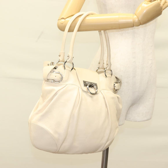 Salvatore Ferragamo Gancini Handtas Leer Ivoor Zilver Auth 132891