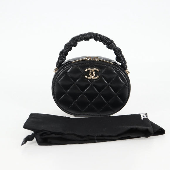 CHANEL Matelasse Pouch Lamb Skin Black Gold CC Auth 132970M
