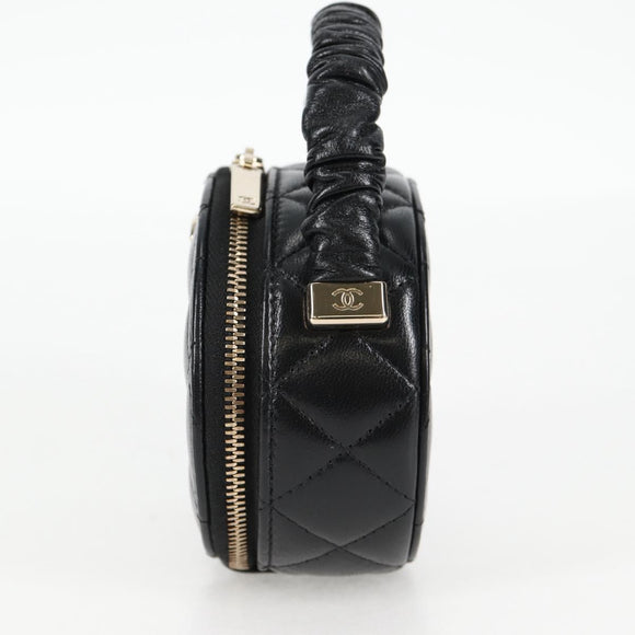 CHANEL Matelasse Pouch Lamb Skin Black Gold CC Auth 132970M