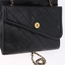 CHANEL Ketten-Schultertasche Leder Schwarz Gold CC Auth 133043-21