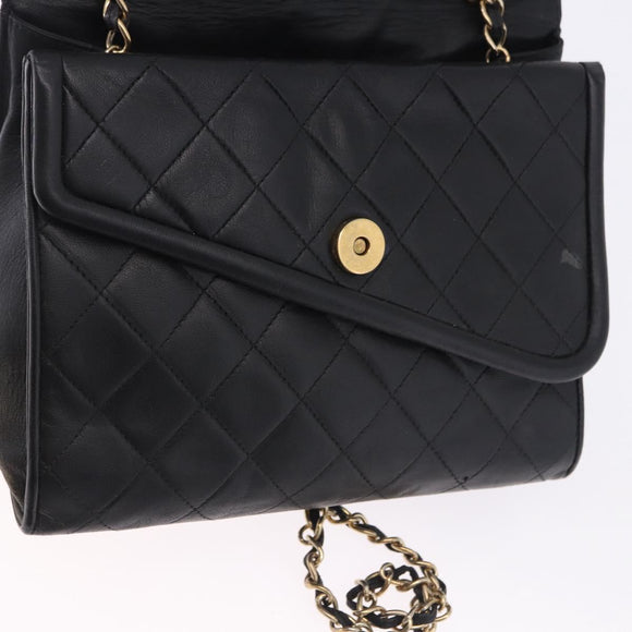 CHANEL Ketten-Schultertasche Leder Schwarz Gold CC Auth 133043