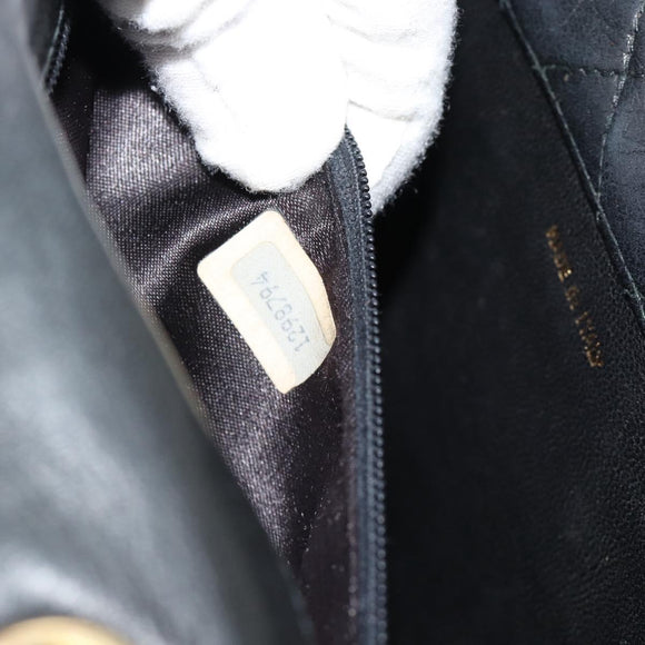 CHANEL Ketten-Schultertasche Leder Schwarz Gold CC Auth 133043