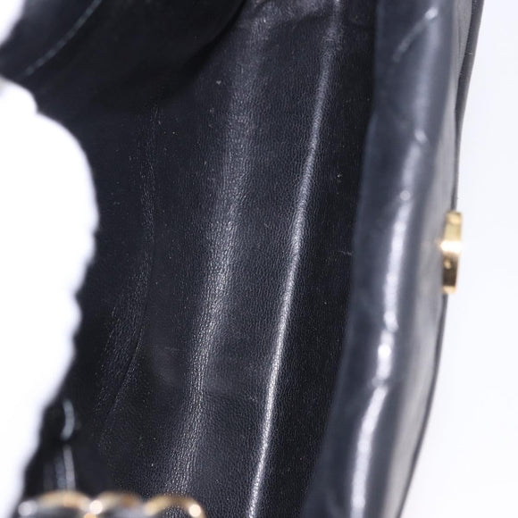 CHANEL Ketten-Schultertasche Leder Schwarz Gold CC Auth 133043
