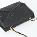 CHANEL Ketten-Schultertasche Leder Schwarz Gold CC Auth 133043-6