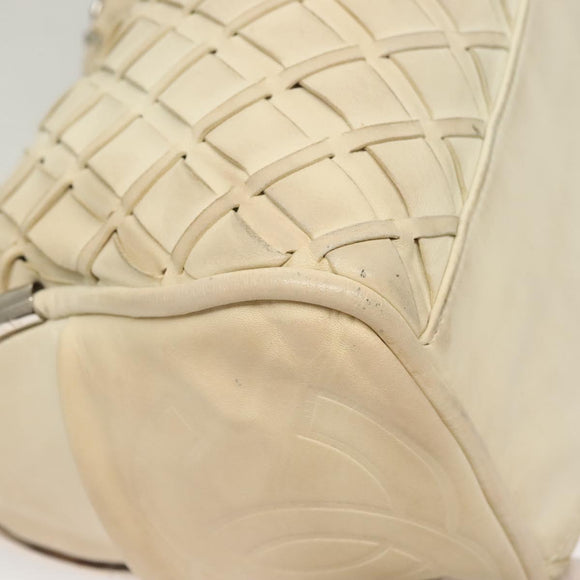 CHANEL Chain Hand Bag Leather White Silver CC Auth 133045